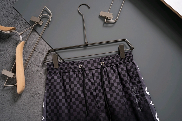 ブランドハーフパンツ側面デザイン